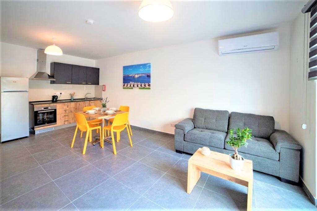 Isky Apartments Gzira Екстериор снимка