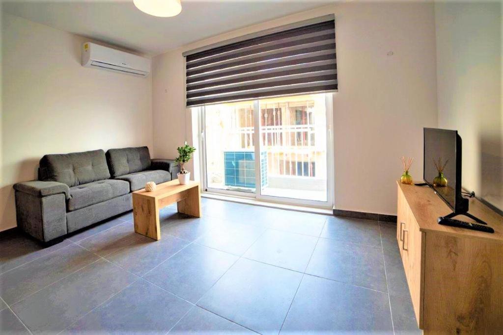 Isky Apartments Gzira Екстериор снимка