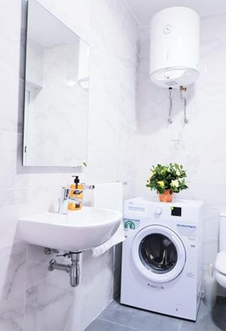 Isky Apartments Gzira Екстериор снимка
